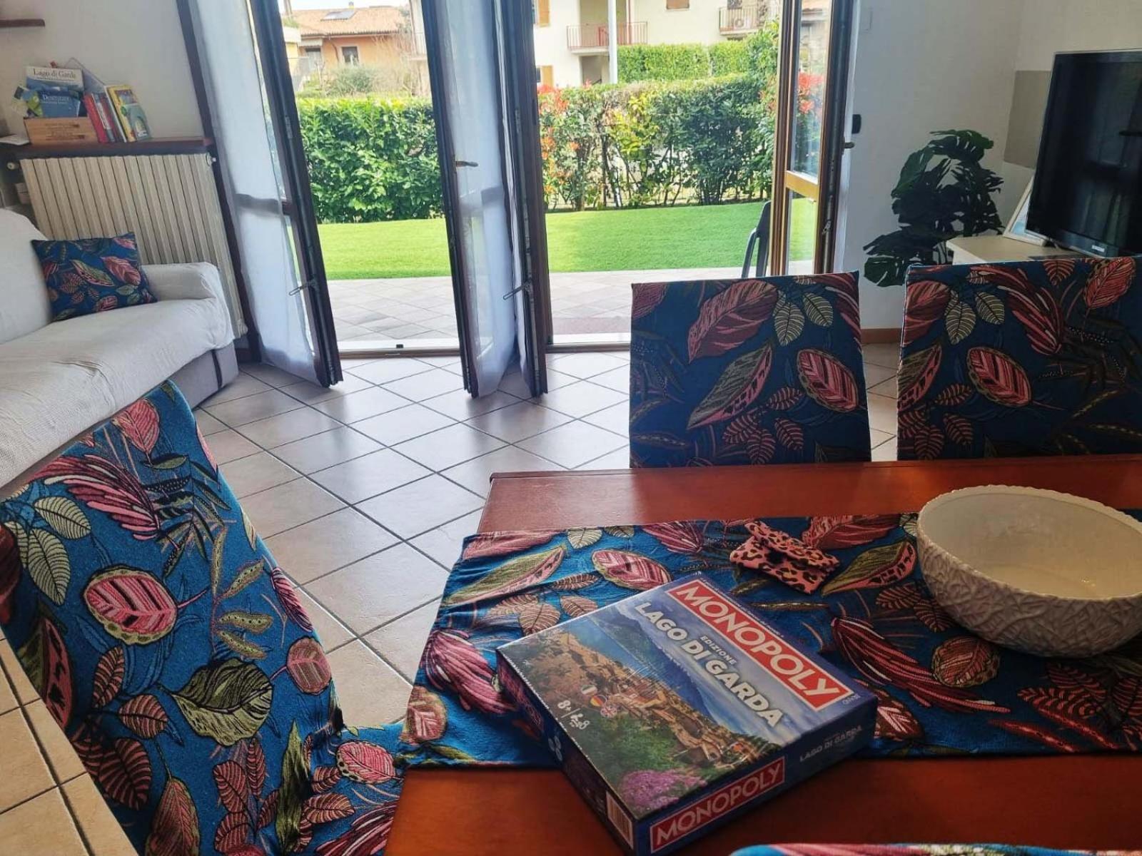 Apartamento Luminoso Trilocale Con Piscina E Giardino Privato Desenzano del Garda Exterior foto